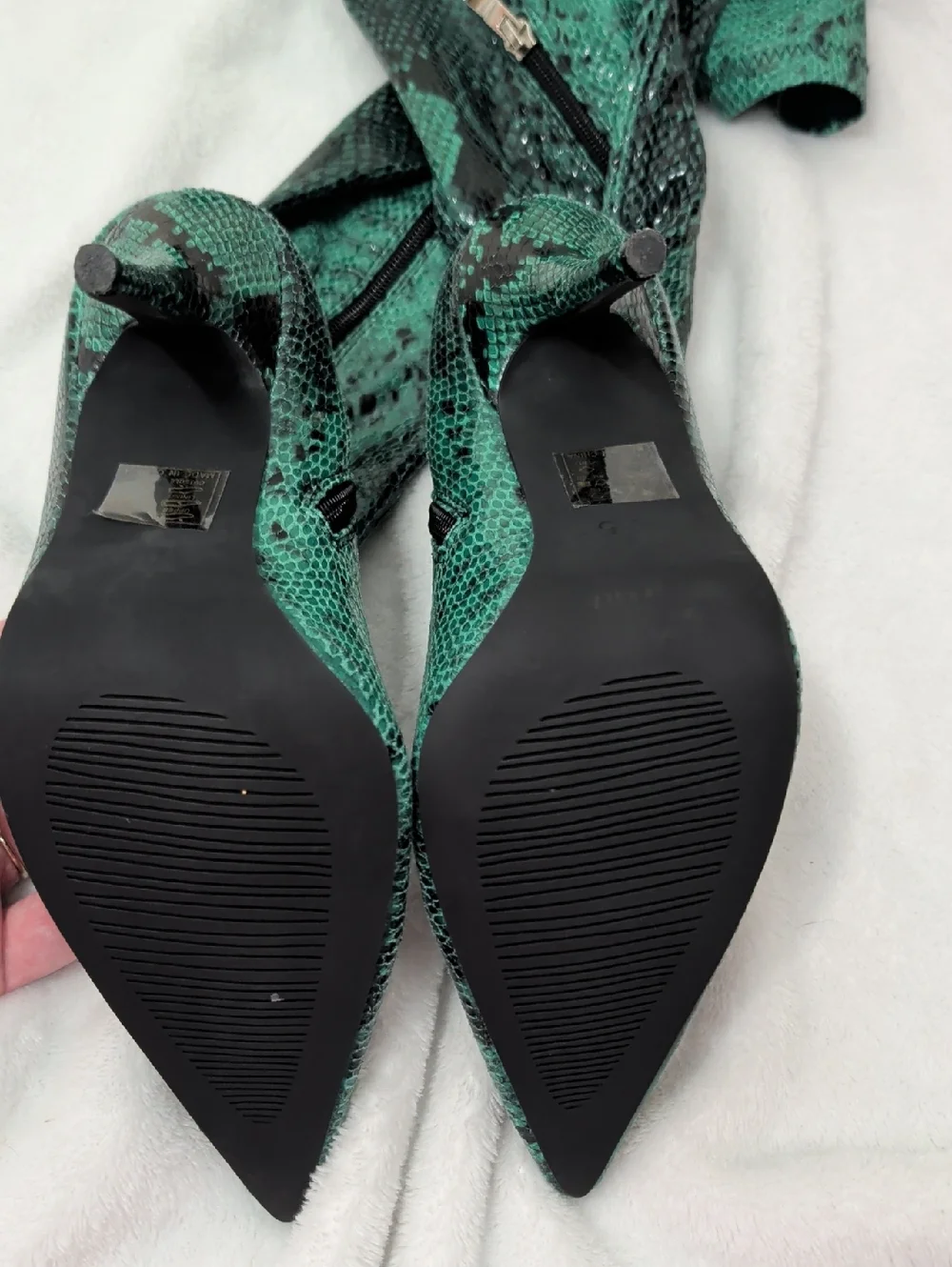 Green Snake-Print Thigh High Heeled Boots - Picture 7 of 12